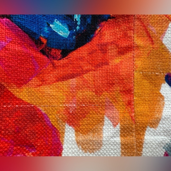 Trina Turk Katy Poppy Floral Multi-Color Halter Top Women's Size Medium - Picture 8 of 10